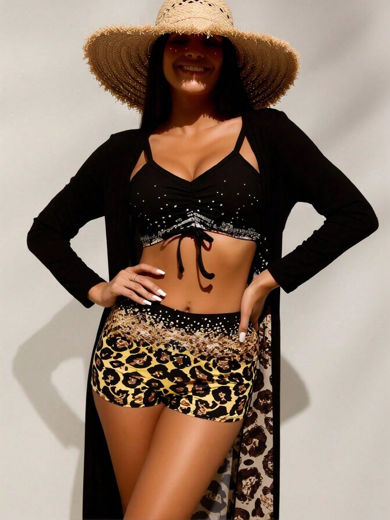 Damski czarny top od bikini z  – Shorts recenzja i cena
